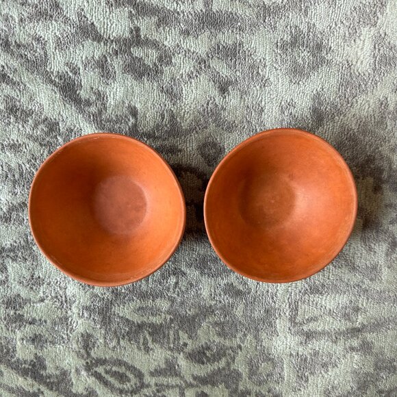 Two Vintage Gourmet Topf Terra Cotta Clay Bowls - Picture 2 of 8
